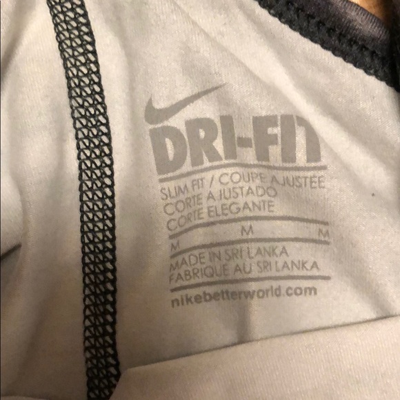 Women’s Nike Tank - Picture 3 of 4